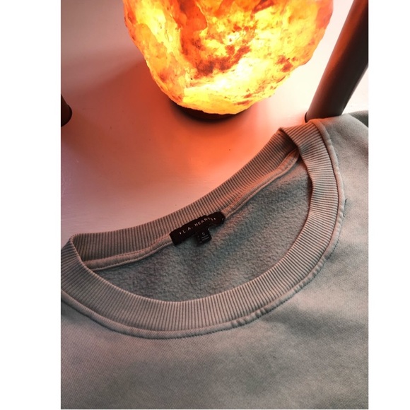 🔥PACSUN CROPPED SWEATSHIRT🔥offers welcome! - Picture 2 of 3